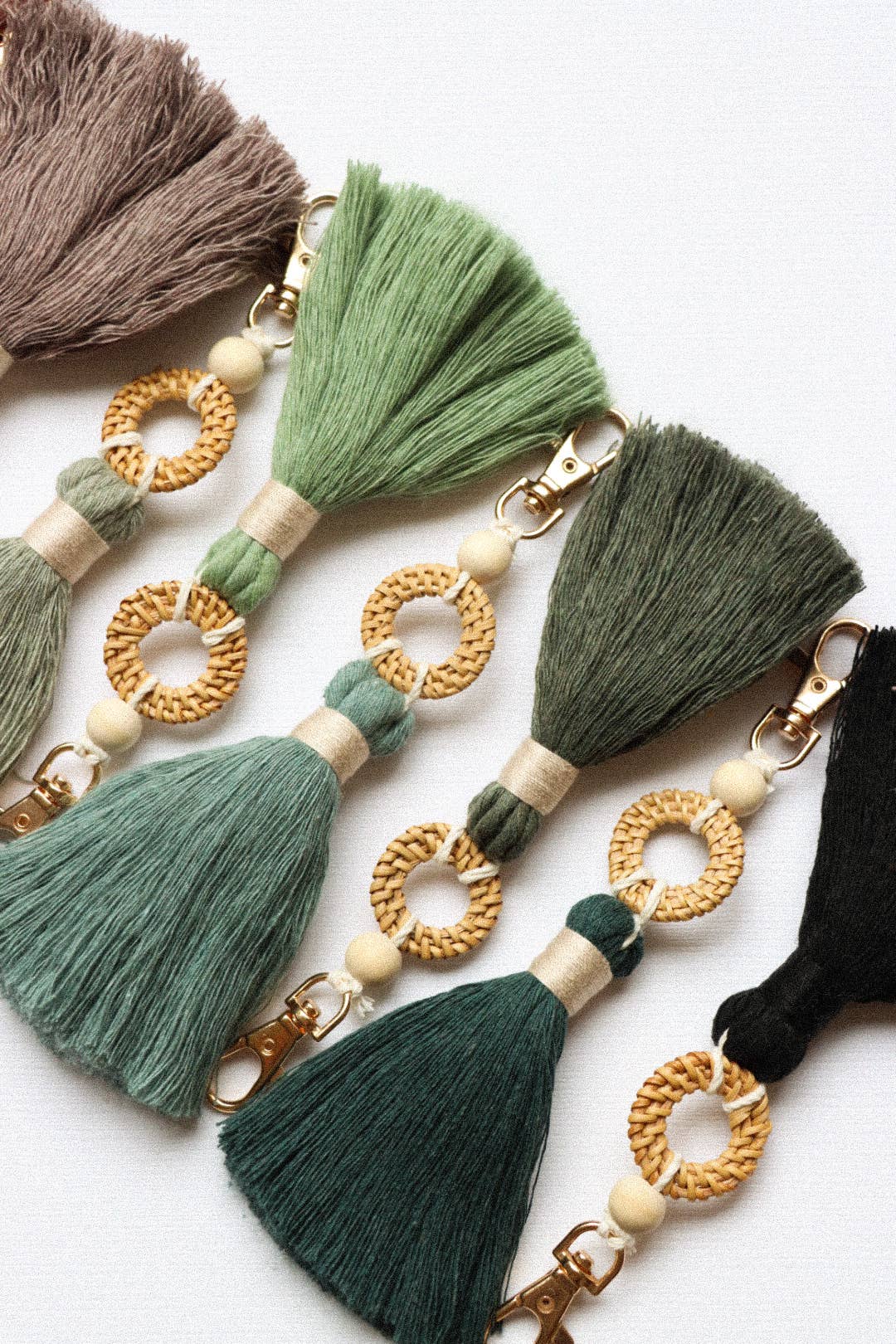 Rattan Essential Oil Keychain Diffuser - Tassel Keychain